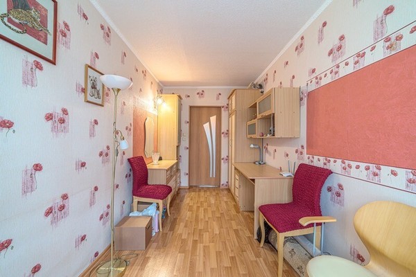 Продам трехкомнатную (3-комн.) квартиру, Беляева ул, 6, Пенза г