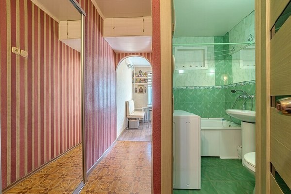 Продам трехкомнатную (3-комн.) квартиру, Беляева ул, 6, Пенза г