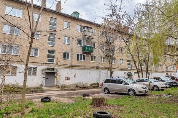 Продам трехкомнатную (3-комн.) квартиру, Беляева ул, 6, Пенза г