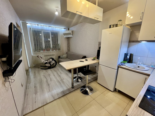 Продам однокомнатную (1-комн.) квартиру, Еременко ул, 100/70, Ростов-на-Дону г