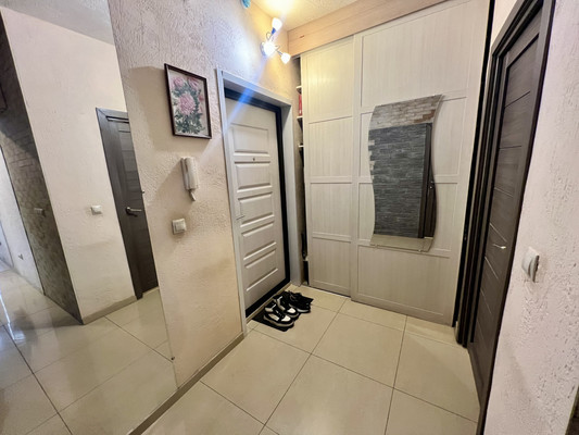 Продам однокомнатную (1-комн.) квартиру, Еременко ул, 100/70, Ростов-на-Дону г