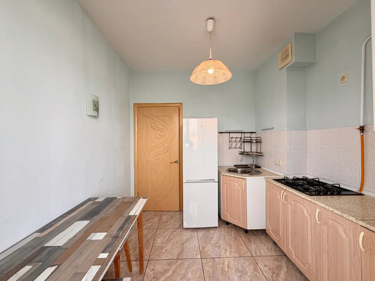 Продам двухкомнатную (2-комн.) квартиру, Совхозная ул, 4Д, Симферополь г