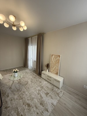 Продам двухкомнатную (2-комн.) квартиру, Александра Суворова пр-кт, 99, Симферополь г