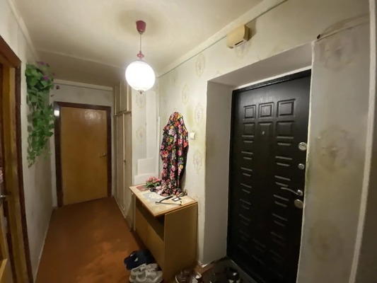 Продам двухкомнатную (2-комн.) квартиру, Ефремова ул, 111, Армавир г