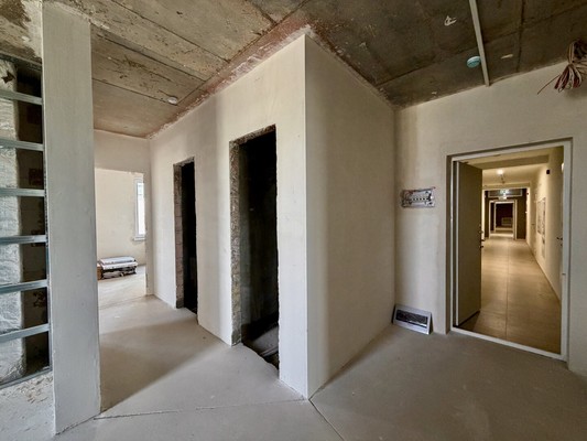 Продам трехкомнатную (3-комн.) квартиру, Александра Суворова пр-кт, 105, Симферополь г