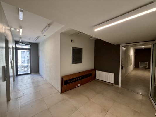 Продам трехкомнатную (3-комн.) квартиру, Александра Суворова пр-кт, 105, Симферополь г