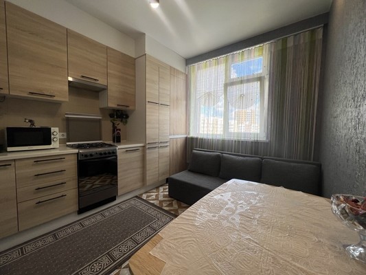 Продам однокомнатную (1-комн.) квартиру, Батурина ул, 199, Симферополь г