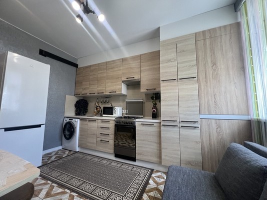 Продам однокомнатную (1-комн.) квартиру, Батурина ул, 199, Симферополь г