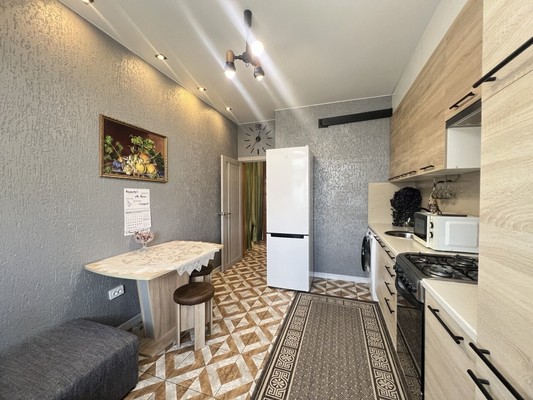 Продам однокомнатную (1-комн.) квартиру, Батурина ул, 199, Симферополь г