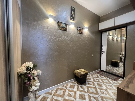 Продам однокомнатную (1-комн.) квартиру, Батурина ул, 199, Симферополь г