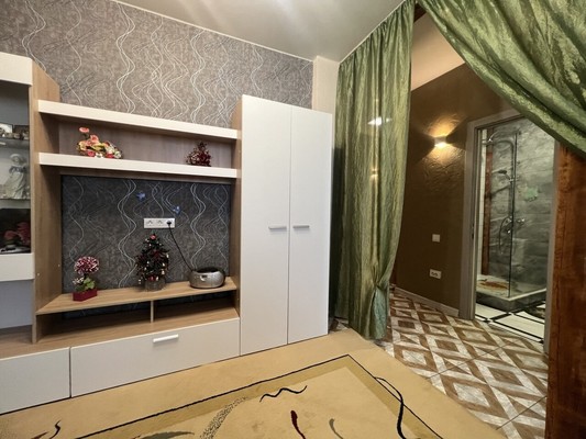 Продам однокомнатную (1-комн.) квартиру, Батурина ул, 199, Симферополь г