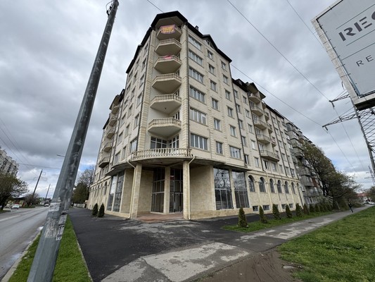 Продам трехкомнатную (3-комн.) квартиру, Кирова ул, 331/13, Нальчик г