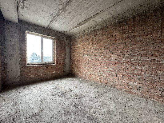 Продам трехкомнатную (3-комн.) квартиру, Кирова ул, 331/13, Нальчик г