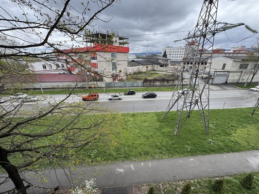 Продам трехкомнатную (3-комн.) квартиру, Кирова ул, 331/13, Нальчик г