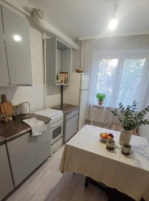 Продам многокомнатную квартиру, Пархоменко ул, 3, Таганрог г