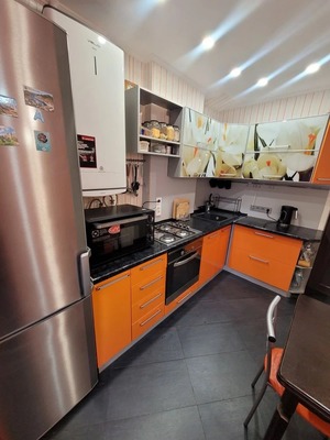 Продам двухкомнатную (2-комн.) квартиру, Октябрьская ул, 11, Таганрог г