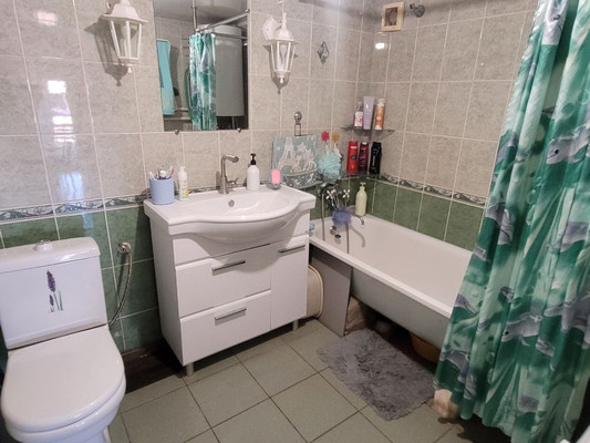 Продам дом, Надежды Сигиды ул, 196, Таганрог г, 1 км от города