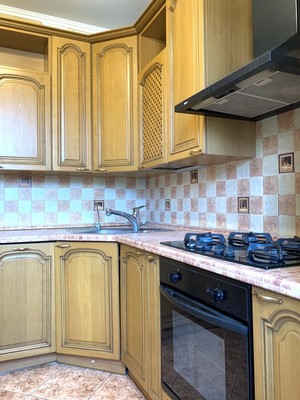 Продам трехкомнатную (3-комн.) квартиру, Ленинский пр-кт, 41к2, Москва г