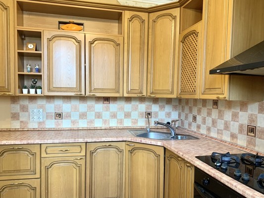 Продам трехкомнатную (3-комн.) квартиру, Ленинский пр-кт, 41к2, Москва г