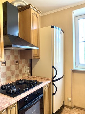 Продам трехкомнатную (3-комн.) квартиру, Ленинский пр-кт, 41к2, Москва г