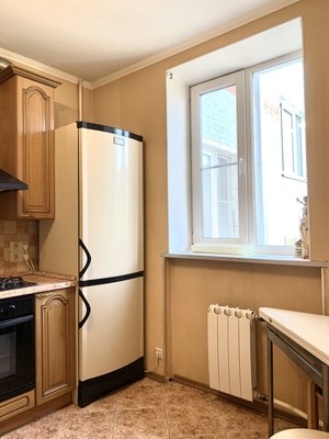 Продам трехкомнатную (3-комн.) квартиру, Ленинский пр-кт, 41к2, Москва г