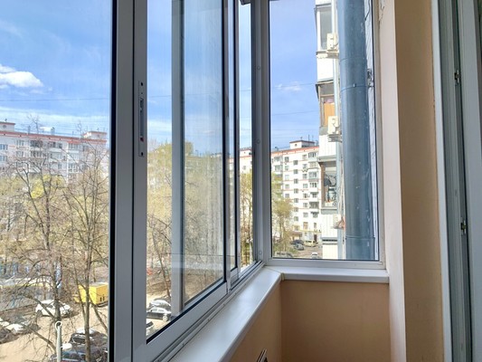 Продам трехкомнатную (3-комн.) квартиру, Ленинский пр-кт, 41к2, Москва г