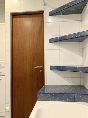 Продам трехкомнатную (3-комн.) квартиру, Ленинский пр-кт, 41к2, Москва г