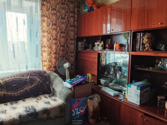 Продам трехкомнатную (3-комн.) квартиру, Димитрова ул, 13, Майкоп г