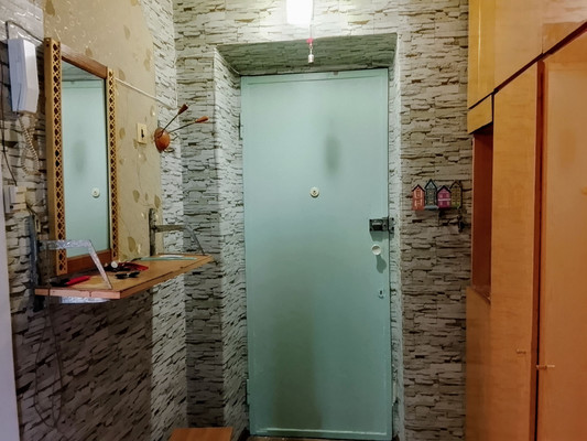 Продам трехкомнатную (3-комн.) квартиру, Димитрова ул, 13, Майкоп г