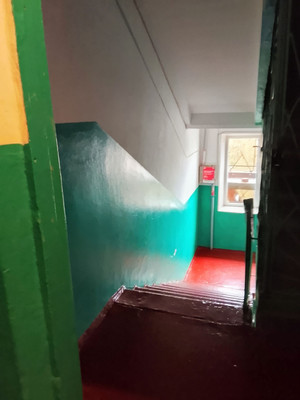 Продам трехкомнатную (3-комн.) квартиру, Димитрова ул, 13, Майкоп г