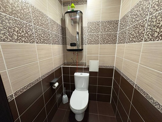 Продам трехкомнатную (3-комн.) квартиру, Алексеева ул, 17, Красноярск г