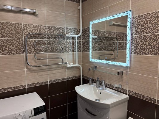 Продам трехкомнатную (3-комн.) квартиру, Алексеева ул, 17, Красноярск г