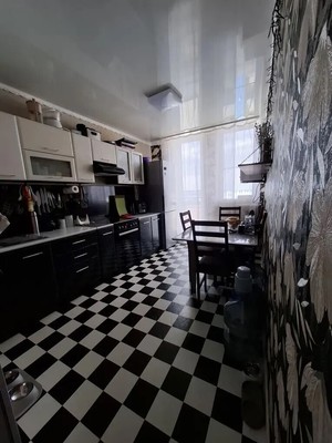Продам двухкомнатную (2-комн.) квартиру, Чайковского ул, 26, Ишим г