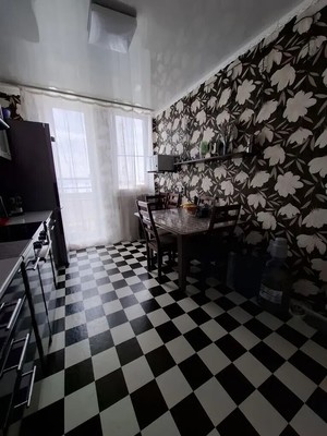 Продам двухкомнатную (2-комн.) квартиру, Чайковского ул, 26, Ишим г