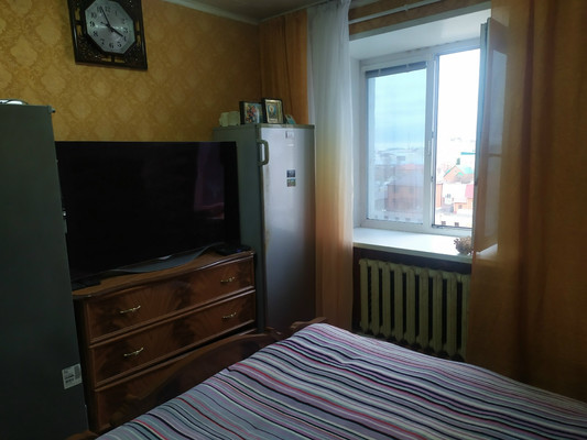 Продам трехкомнатную (3-комн.) квартиру, Береговая ул, 21, Ишим г