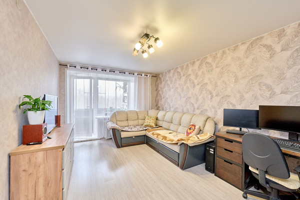 Продам однокомнатную (1-комн.) квартиру, Академика Веденеева ул, 80, Пермь г