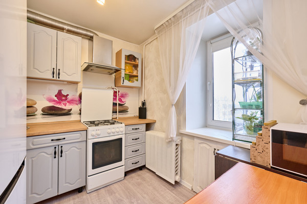 Продам однокомнатную (1-комн.) квартиру, Академика Веденеева ул, 80, Пермь г