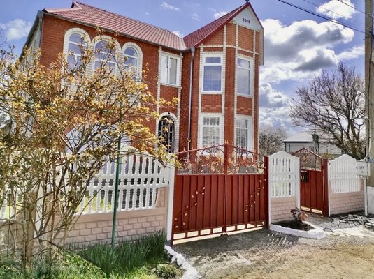 Продам дом, Высоцкого ул, 41, Первомайское пгт, 0 км от города