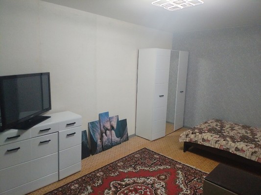 Продам однокомнатную (1-комн.) квартиру, Северная ул, 19/1, Алексин г