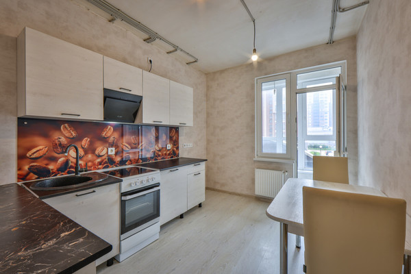 Продам однокомнатную (1-комн.) квартиру, Крымской весны ул, 5к7, Мирное с