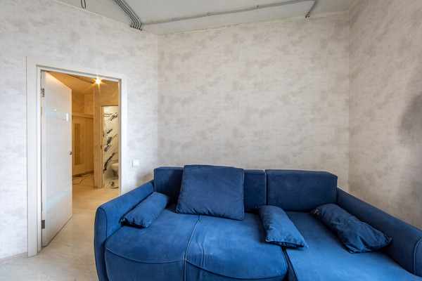 Продам однокомнатную (1-комн.) квартиру, Крымской весны ул, 5к7, Мирное с