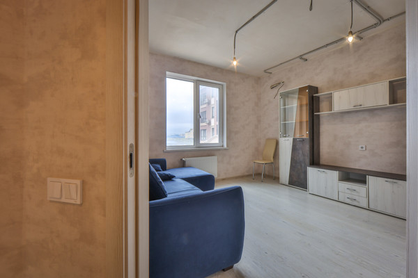 Продам однокомнатную (1-комн.) квартиру, Крымской весны ул, 5к7, Мирное с