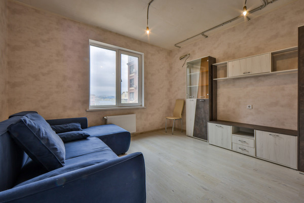 Продам однокомнатную (1-комн.) квартиру, Крымской весны ул, 5к7, Мирное с