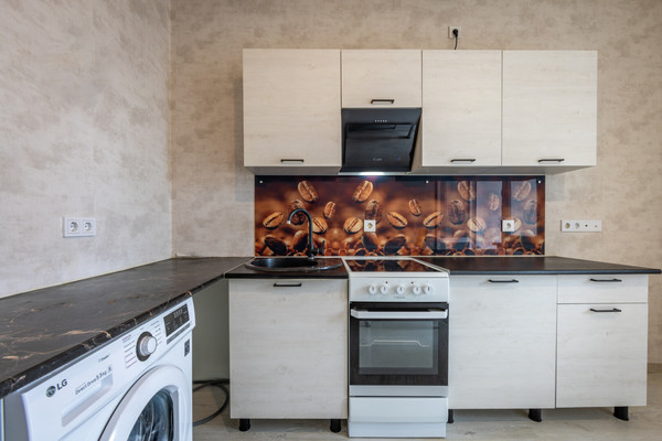 Продам однокомнатную (1-комн.) квартиру, Крымской весны ул, 5к7, Мирное с