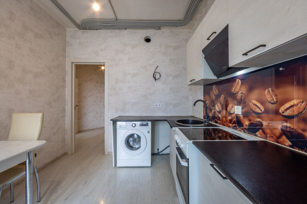 Продам однокомнатную (1-комн.) квартиру, Крымской весны ул, 5к7, Мирное с