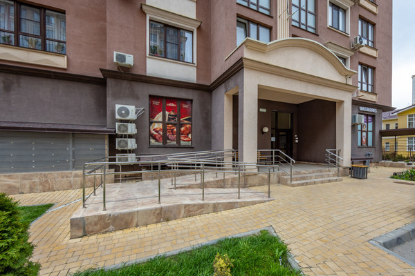 Продам однокомнатную (1-комн.) квартиру, Крымской весны ул, 5к7, Мирное с