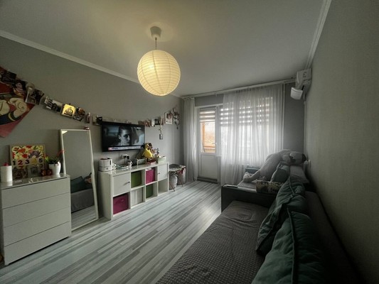 Продам однокомнатную (1-комн.) квартиру, Победы пр-кт, 54, Симферополь г