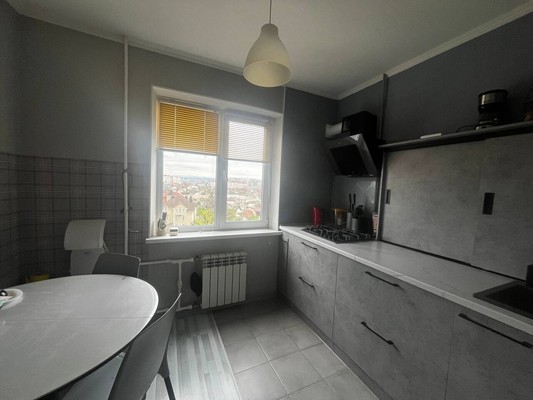 Продам однокомнатную (1-комн.) квартиру, Победы пр-кт, 54, Симферополь г