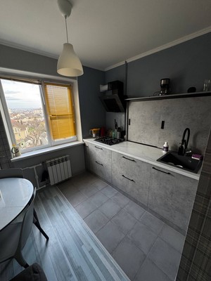 Продам однокомнатную (1-комн.) квартиру, Победы пр-кт, 54, Симферополь г