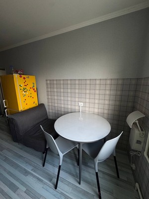 Продам однокомнатную (1-комн.) квартиру, Победы пр-кт, 54, Симферополь г